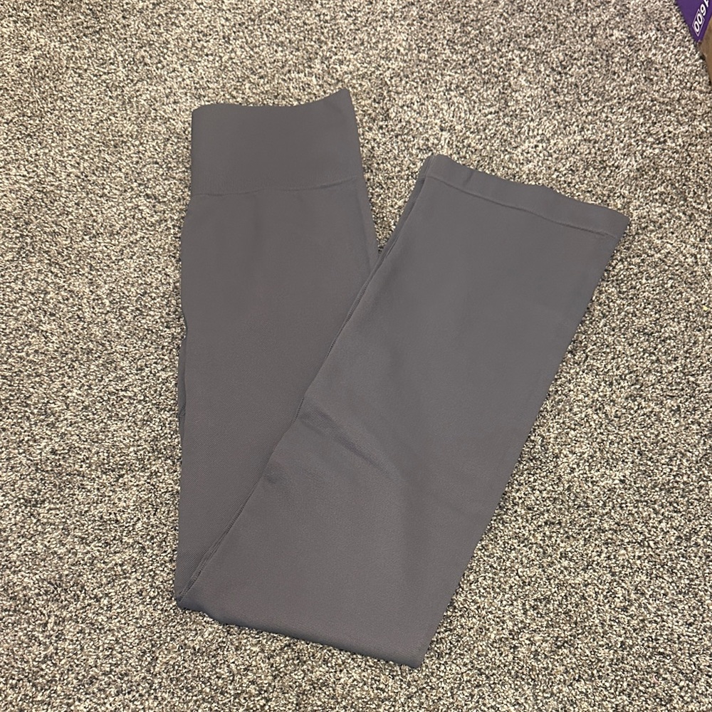 Women's High-Rise Gray Leggings